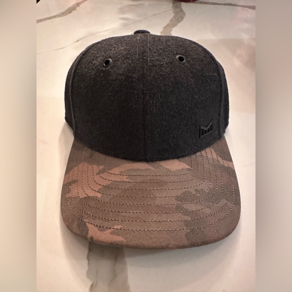Melin hat